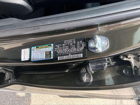 Used 2025 Kia Telluride SX w/ SX Captain's Chair Package AWD/4WD image 19