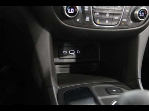Used 2024 Chevrolet Equinox LT FWD image 15