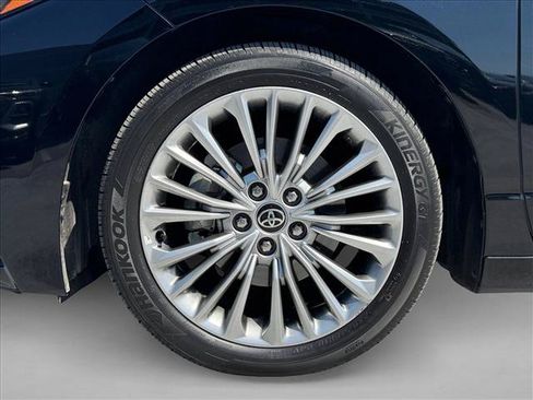Used 2022 Toyota Avalon Limited w/ Advanced Safety Package FWD image 26