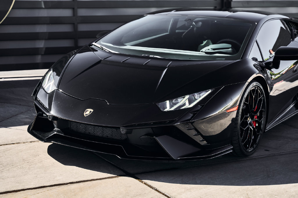Used 2024 Lamborghini Huracan Tecnica RWD image 5