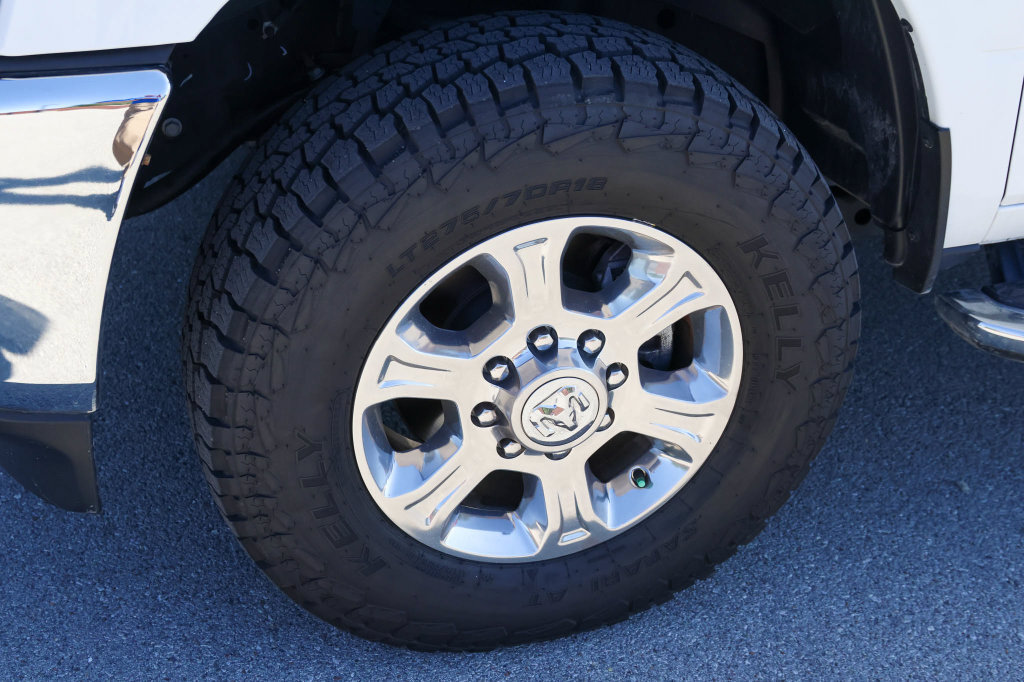 Used 2024 RAM 2500 Big Horn AWD/4WD image 7