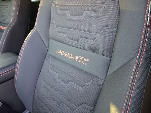 Certified 2025 Nissan Frontier PRO-4X image 15