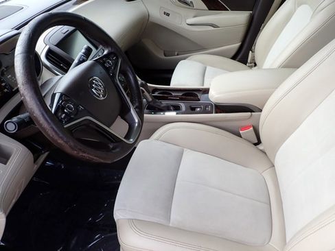 Used 2015 Buick LaCrosse FWD image 7