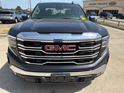 Used 2025 GMC Sierra 1500 SLT AWD/4WD image 2