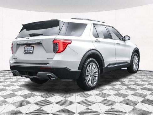 Used 2022 Ford Explorer Limited w/ Limited Technology Package image 39