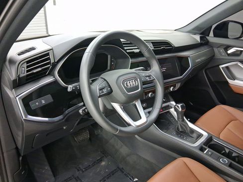 Used 2025 Audi Q3 2.0T Premium w/ Convenience Package AWD/4WD image 23