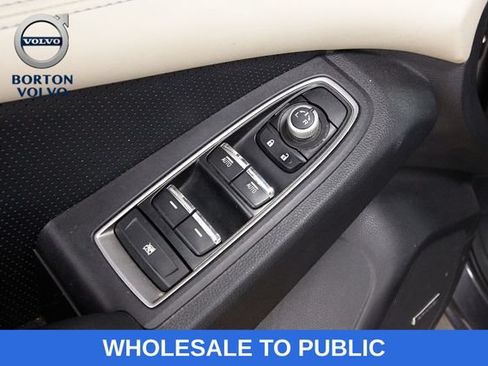 Used 2020 Subaru Ascent Limited w/ Technology Package AWD/4WD image 12