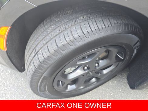 Used 2022 Chrysler Pacifica Touring-L w/ S Appearance Package FWD image 29