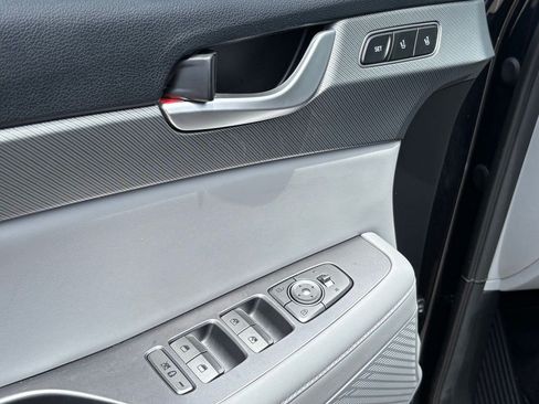 Used 2025 Hyundai Palisade SEL FWD image 25