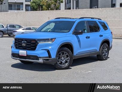 Used 2025 Honda Pilot TrailSport
