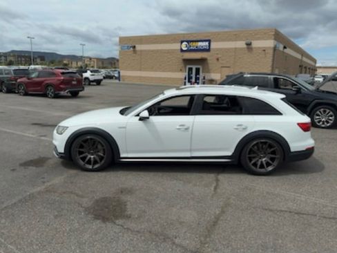 Used 2017 Audi A4 2.0T allroad Premium w/ Convenience Package image 2