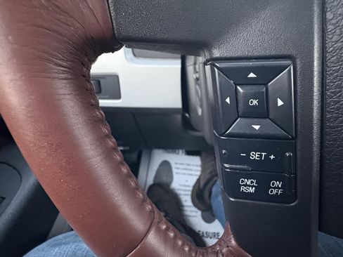 Used 2014 Ford F150 King Ranch w/ King Ranch Luxury Package image 33