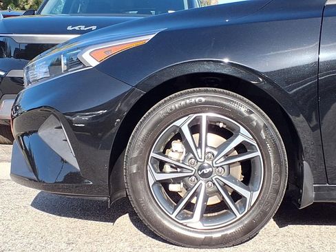 Certified 2023 Kia Forte LXS FWD image 12