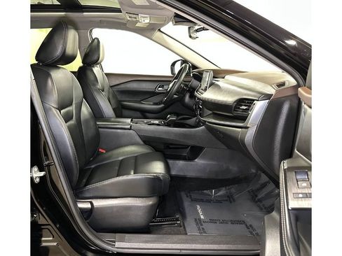 Used 2023 Nissan Rogue SV w/ SV Premium B Package FWD image 21