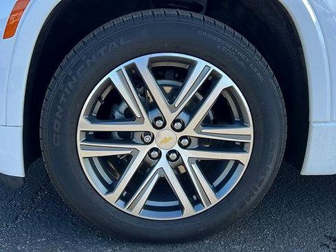 Used 2023 Chevrolet Traverse High Country image 10