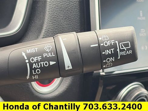 Used 2018 Honda CR-V Touring image 11
