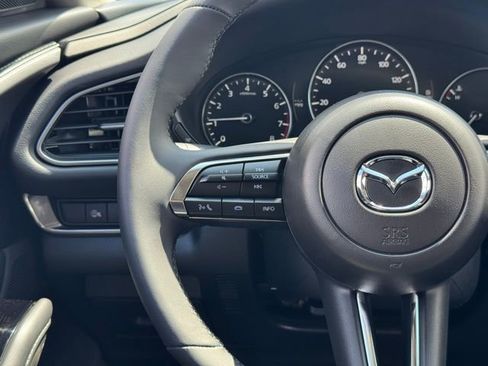 New 2025 MAZDA CX-30 AWD 2.5 S w/ Select Sport Pkg image 16