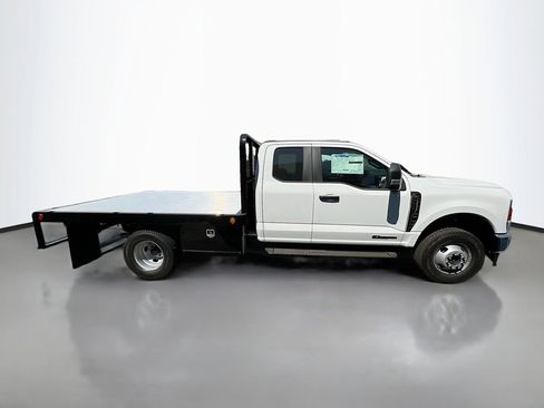 New 2025 Ford F350 XL w/ XL Chrome Package image 18