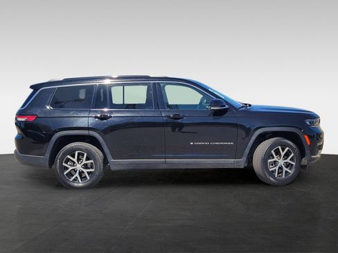 Used 2024 Jeep Grand Cherokee L Limited w/ Luxury Tech Group II AWD/4WD image 3