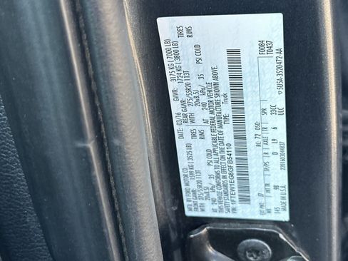 Used 2016 Ford F150 Platinum w/ Equipment Group 701A Luxury AWD/4WD image 35