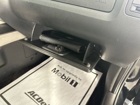 Used 2012 Ford Escape XLT FWD image 22