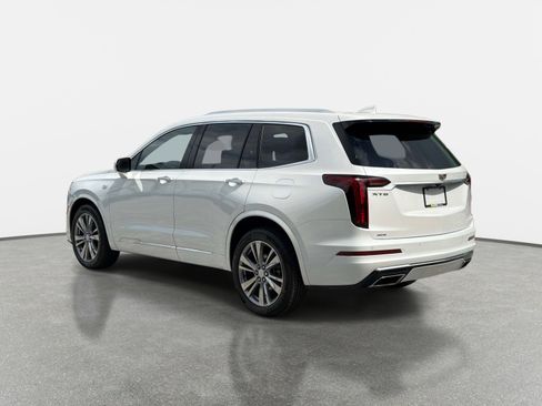 Used 2024 Cadillac XT6 Premium Luxury AWD/4WD image 5