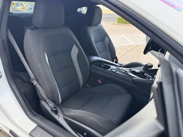 Used 2017 Chevrolet Camaro LT RWD image 17