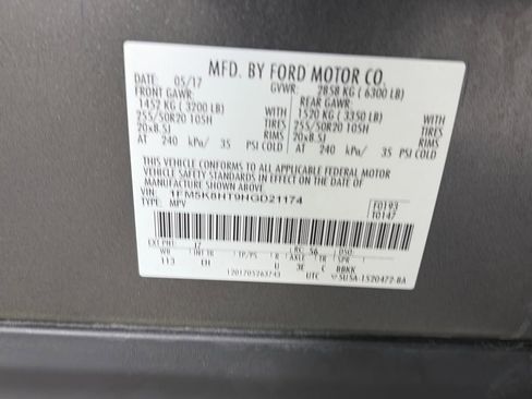 Certified 2017 Ford Explorer Platinum AWD/4WD image 9