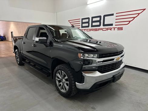 Used 2021 Chevrolet Silverado 1500 LT AWD/4WD image 1