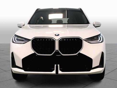 Used 2025 BMW X3 xDrive30i w/ M Sport Package AWD/4WD image 3