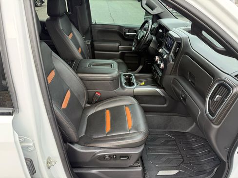 Used 2019 GMC Sierra 1500 AT4 w/ AT4 Premium Package AWD/4WD image 16