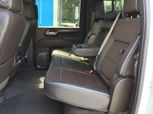 Used 2024 GMC Sierra 2500 Denali w/ Denali Reserve Package AWD/4WD image 25