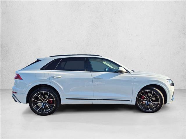 Used 2022 Audi Q8 Premium Plus AWD/4WD image 4
