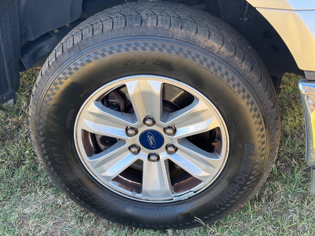 Used 2017 Ford F150 XLT RWD image 2