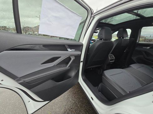 New 2026 Volkswagen Tiguan SE R-Line AWD/4WD image 20