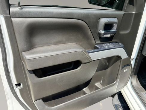Used 2017 Chevrolet Silverado 1500 LTZ Z71 w/ LTZ Plus Package AWD/4WD image 8