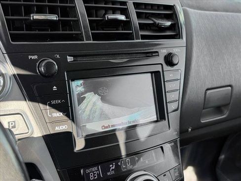 Used 2014 Toyota Prius V Two FWD image 11