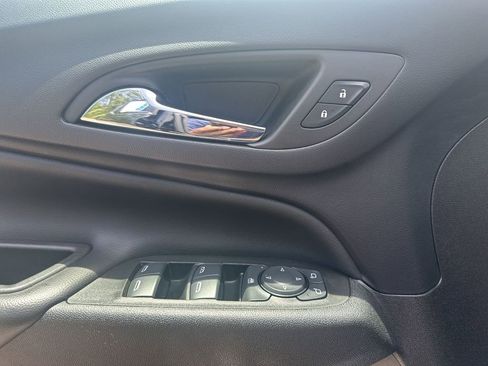 Used 2024 Chevrolet Equinox LT AWD/4WD image 22