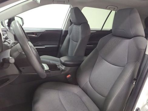 Certified 2024 Toyota RAV4 XLE AWD/4WD image 16