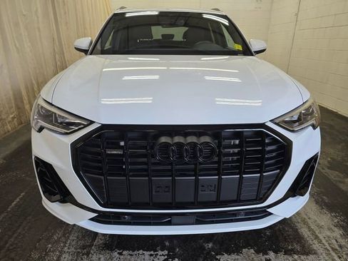 Used 2025 Audi Q3 2.0T Premium w/ Convenience Package AWD/4WD image 4