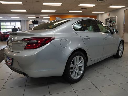 Used 2016 Buick Regal FWD image 16