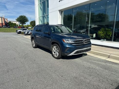 Certified 2023 Volkswagen Atlas SE w/ Panoramic Sunroof Package FWD image 2