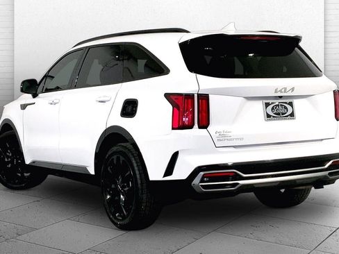 Certified 2023 Kia Sorento SX image 11