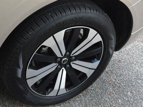 New 2025 Volvo XC60 T8 Plus w/ Protection Package Premier image 13