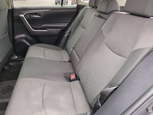 Used 2023 Toyota RAV4 XLE w/ Convenience Package FWD image 28
