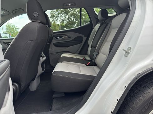 Used 2024 GMC Terrain SLE FWD image 32