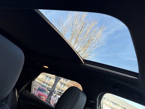 Used 2023 Chevrolet TrailBlazer RS w/ Sun and Liftgate Package image 29