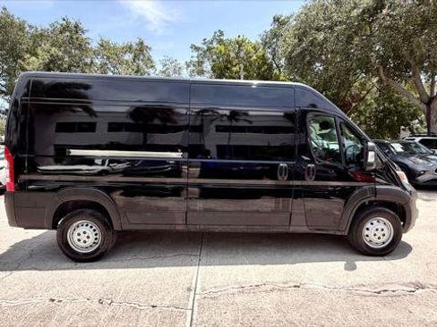 Used 2023 RAM ProMaster 2500 FWD image 9