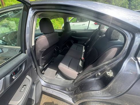Used 2016 Subaru Legacy 2.5i Premium AWD/4WD image 6