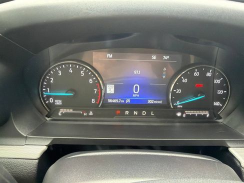 Used 2023 Ford Explorer XLT w/ Equipment Group 202A AWD/4WD image 27